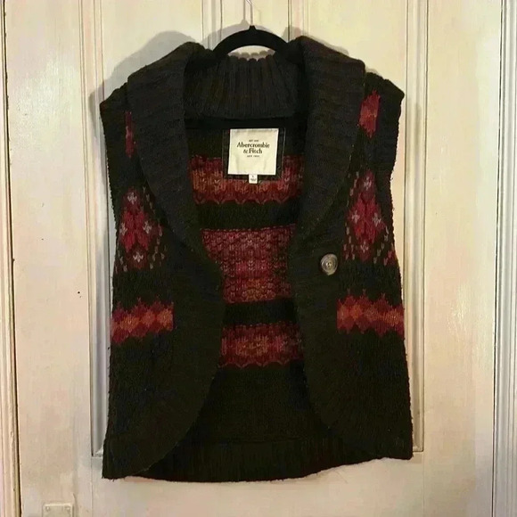 Abercrombie & Fitch Sweater Vest - Picture 4 of 6